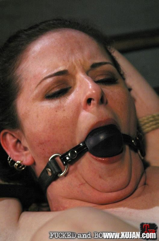 Submissive slut Caroline Pierce gets bound and fucked in bondage by Brandon Iron - Photo #1159551