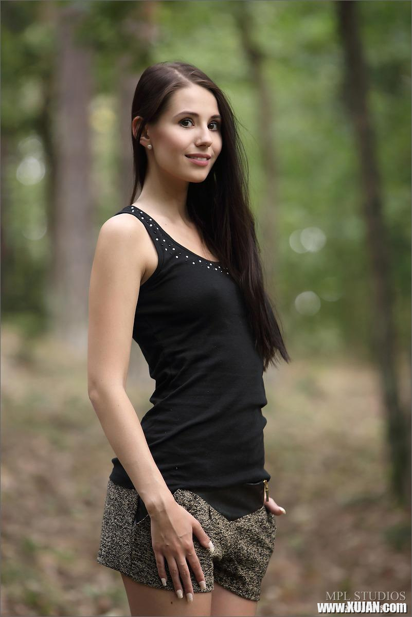 MPL Studios Presents Vanessa A in Enchanted Forest - Photo #1162326