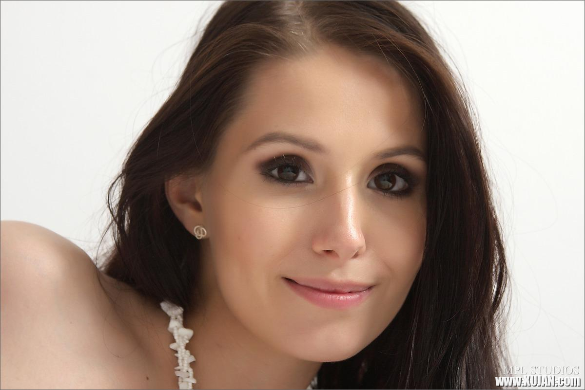 MPL Studios Presents Vanessa A in Find A Way - Photo #1162505