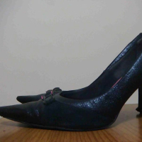 Scarpin preto e rosa Vizzano Ana Hickmann