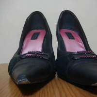Scarpin preto e rosa Vizzano Ana Hickmann