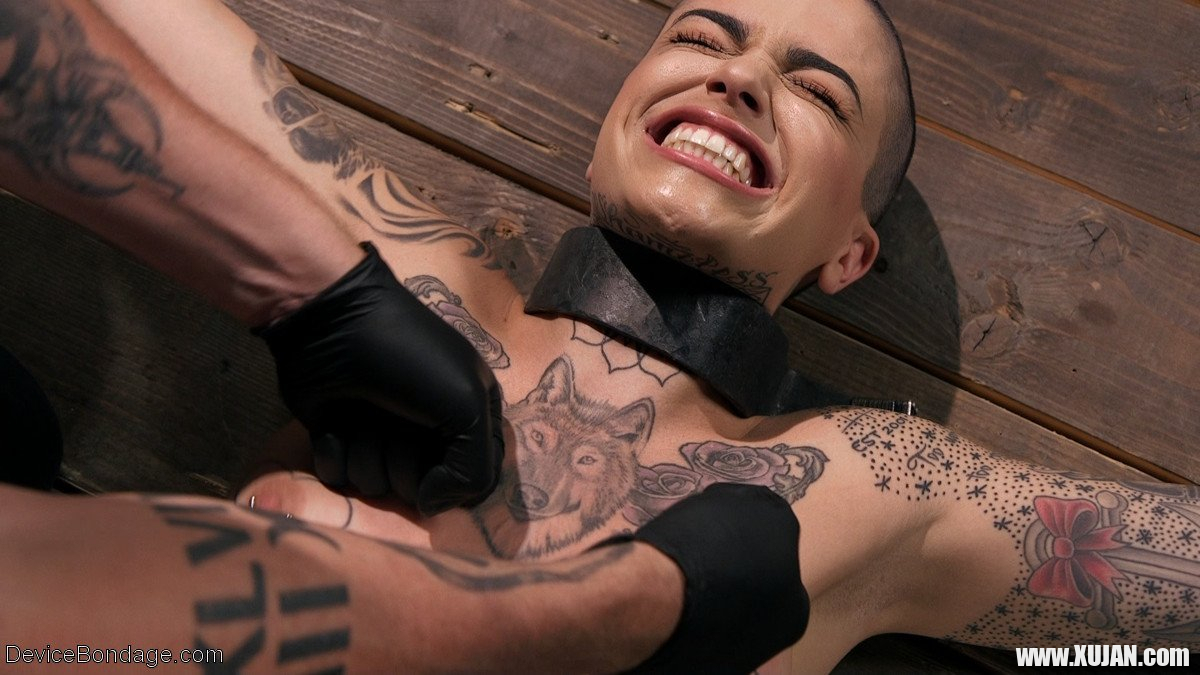 Inked Slut Leigh Raven gets tied up in the Dungeon - Photo #1167447
