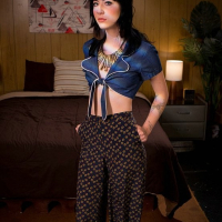 Jessica Fox ts private investigator fucks Max Legend with his gi