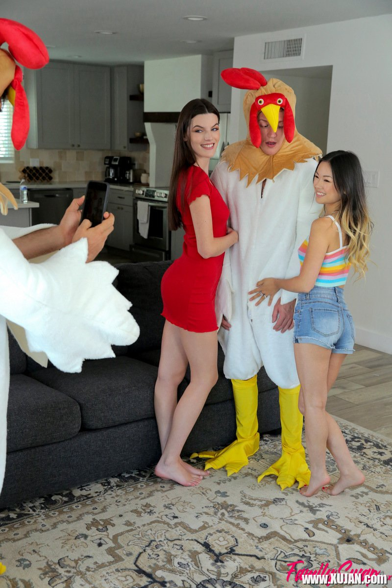 Cock hungry stepsisters Fiona Frost and Lulu Chu swapping dicks - Photo #1179202