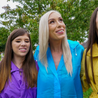 Horny bitches Isabel Moon Kay Lovely Fiona Frost crave for the same dong