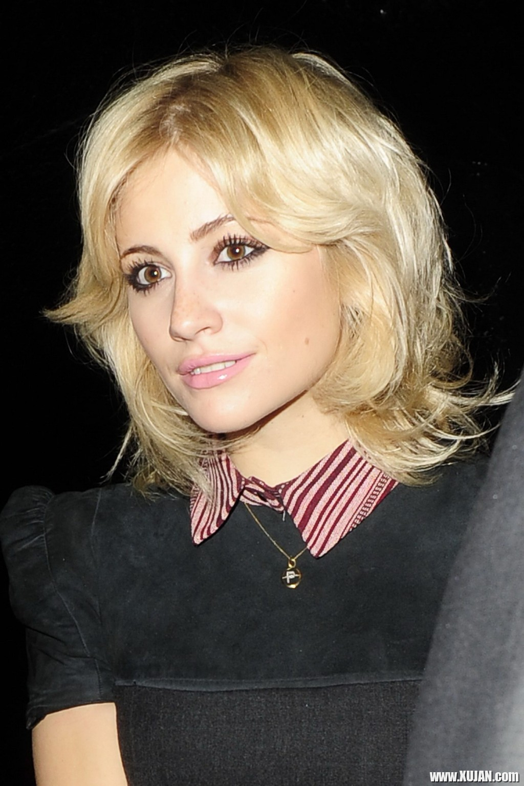 Pixie Lott flashing her panties outside the Rose Club in London - Photo #1188846