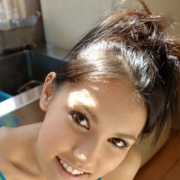 Japanese model Maria Ozawa in bikini shows titties