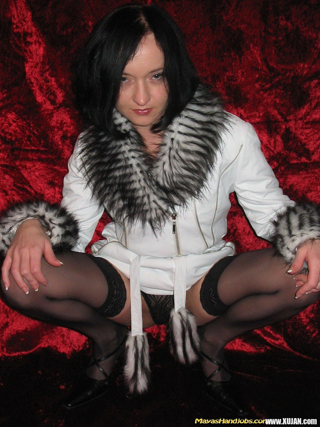 Sexy Maya from mayas handjobs poses and strips for one lucky photographer - Photo #1191122
