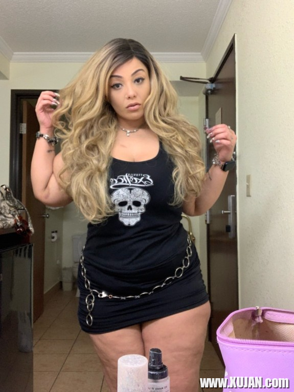 Tezh meqsikakan MILF mayrik - Photo #1192319