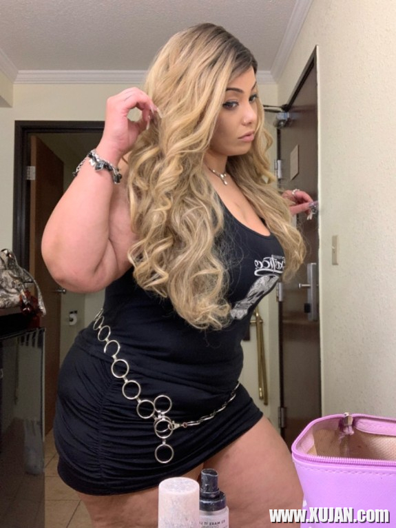 Tezh meqsikakan MILF mayrik - Photo #1192321