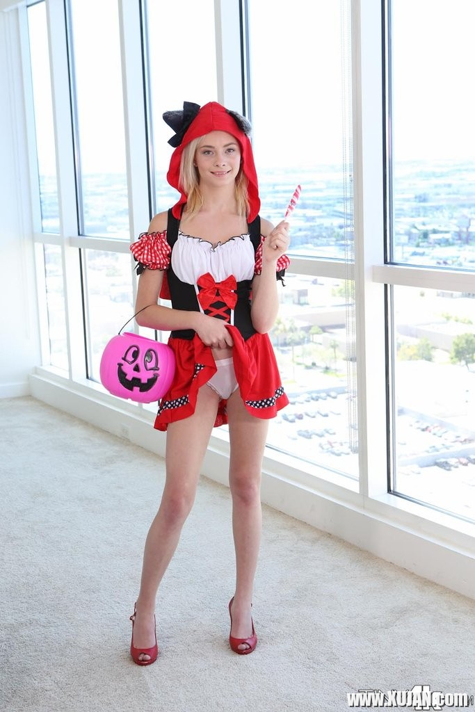 Petite Maddy Rose sits on a fat cock for Halloween - Photo #1201107