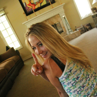 Amateur babe Casi James fucks hardcore after sucking a big dick