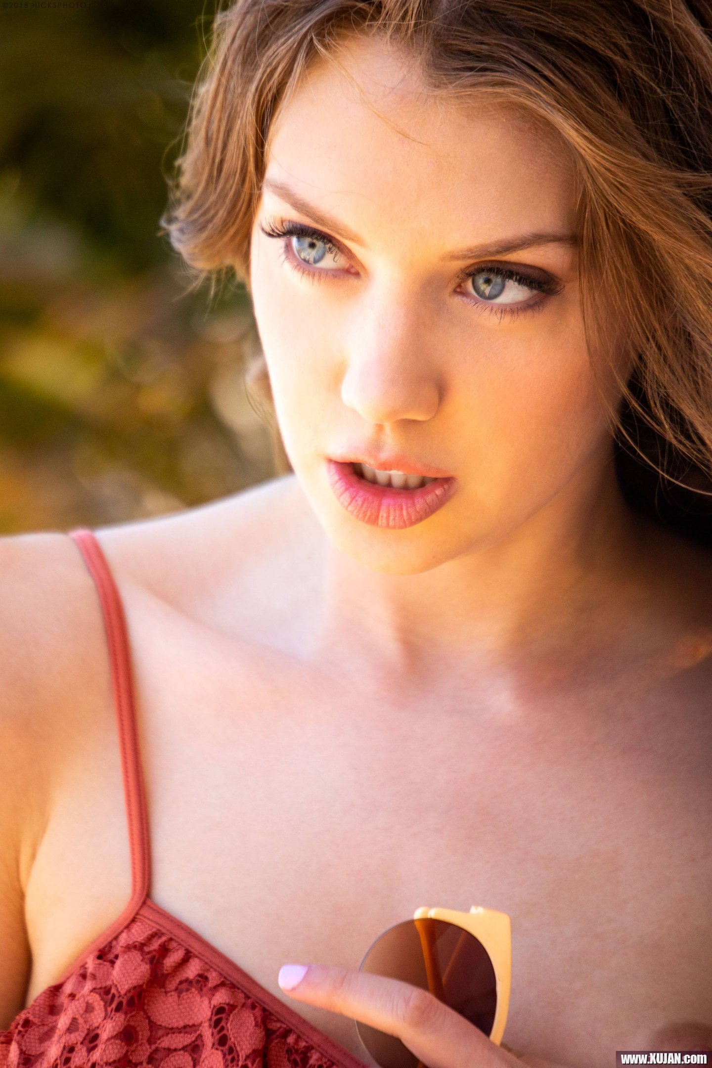 Russian beauty Elena Koshka strips and spreads wide open - Photo #1221412