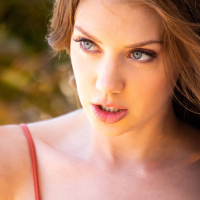 Russian beauty Elena Koshka strips and spreads wide open