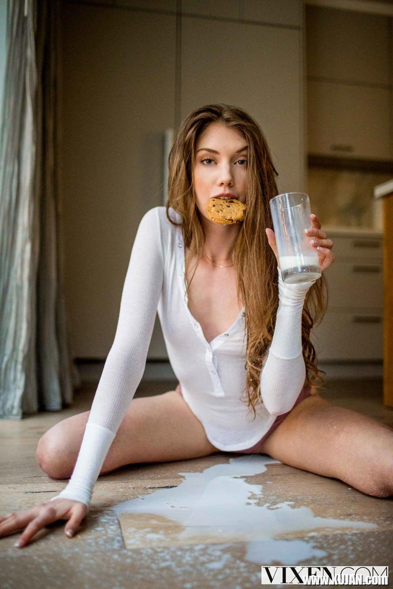 Naughty Elena Koshka plays with milk and cum - Photo #1221484