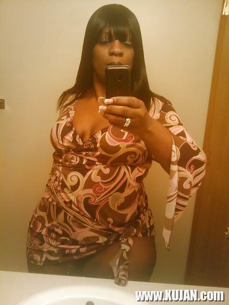 EXCLUSIVE PICS OF THICK BLACK MILF NAMED ANGIE - Photo #1243430