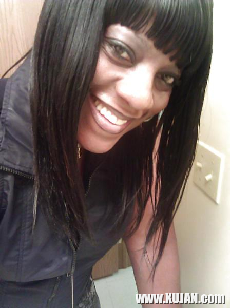 EXCLUSIVE PICS OF THICK BLACK MILF NAMED ANGIE - Photo #1243435