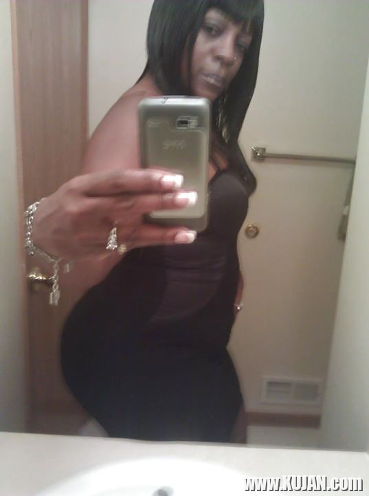 EXCLUSIVE PICS OF THICK BLACK MILF NAMED ANGIE - Photo #1243442