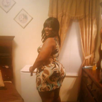 EXCLUSIVE PICS OF THICK BLACK MILF NAMED ANGIE