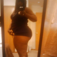 EXCLUSIVE PICS OF THICK BLACK MILF NAMED ANGIE