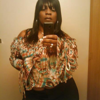 EXCLUSIVE PICS OF THICK BLACK MILF NAMED ANGIE