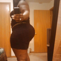 EXCLUSIVE PICS OF THICK BLACK MILF NAMED ANGIE