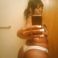EXCLUSIVE PICS OF THICK BLACK MILF NAMED ANGIE