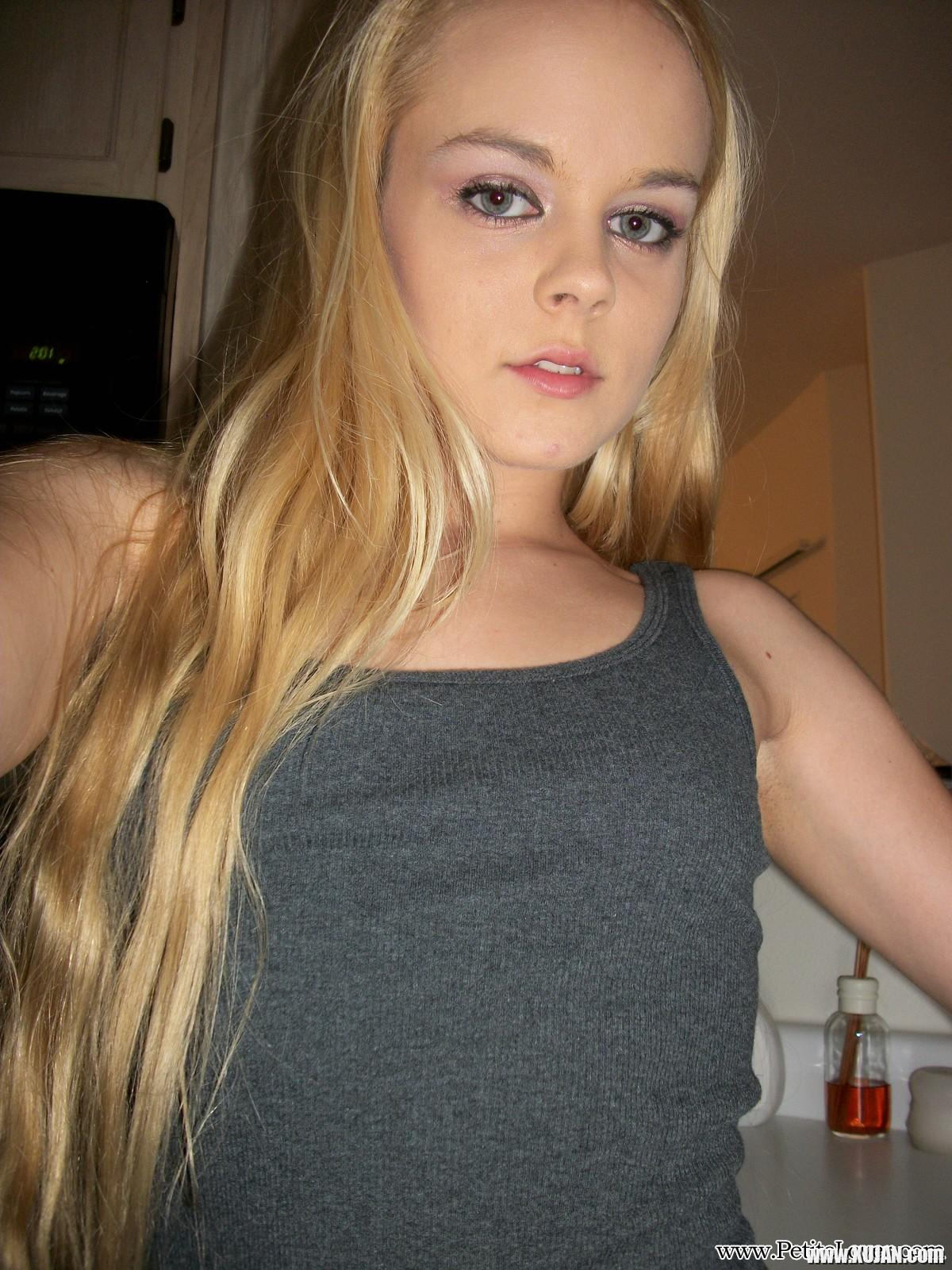 Amateur petite blonde Bri Skies gets naked in the kitchen - Photo #1244038
