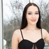 Sasha Sparrow having anal FMM threesome fuck