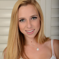Hot blonde girl Taylor Whyte gets completely naked while posing