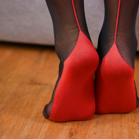 Leggy babe Natalia Forrest sheds sexy pantyhose before toying pussy
