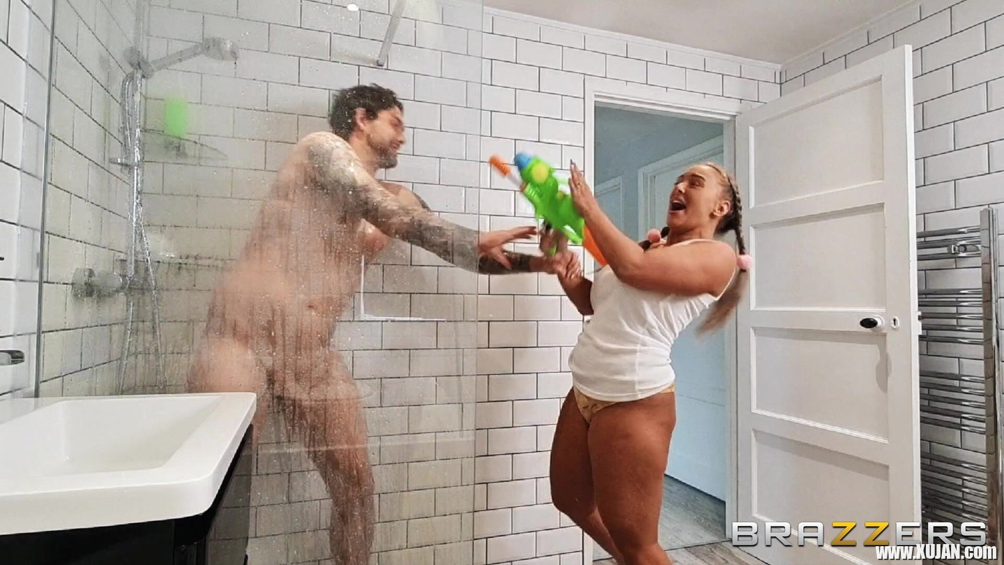 Playful Beth Bennett having shower pranking sex - Photo #1264239