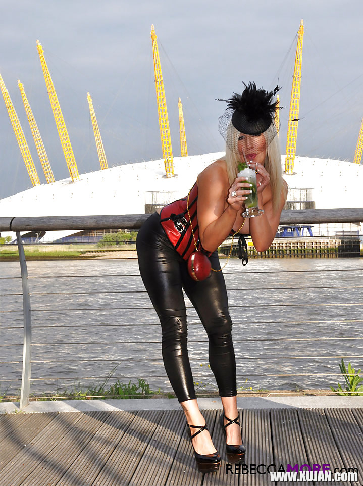 Rebecca More and her London Whore Sluts - Photo #1269565