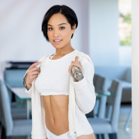 Kinky Kenna James invites hot Honey Gold for intense cockriding action