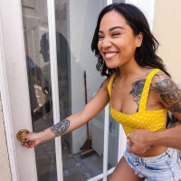 Exotic beauty Honey Gold mounts a big schlong