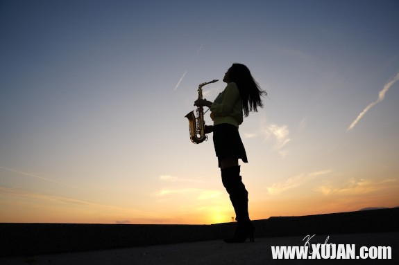 saqsofon ev hasun kin - Photo #1297325
