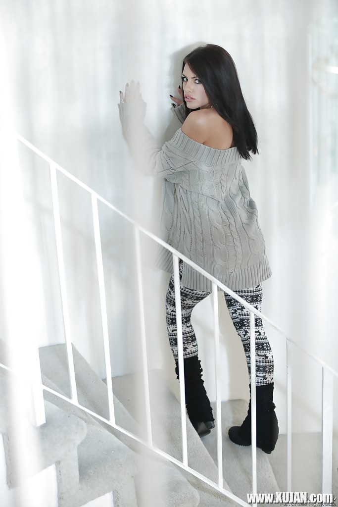Beautiful pornstar Adrianna Chechik posing for fully clothed photo shoot - Photo #1298326