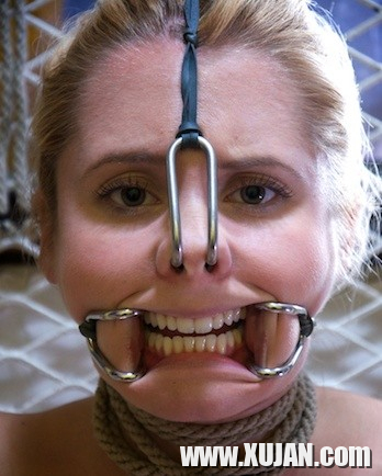 Odette Delacroix is rope bound and humiliated to breaking point by lezdoms - Photo #1300095