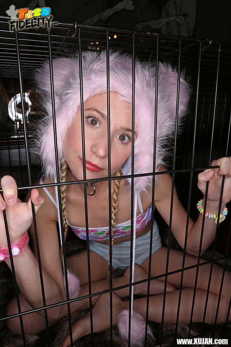 Odette Delacroix in cell - Photo #1300252