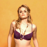 Pleasure blonde hottie with silk skin on red velvet