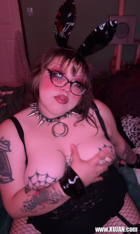 goth bbw findom napastaki handerdzanq - Photo #1309814