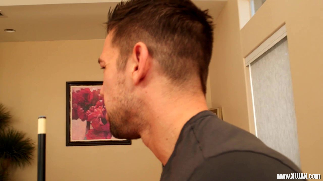 Kiki Vidis cheats on her older lover with his son - Photo #1314111