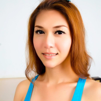 Exotic Tranny Sapphire Young strips out of her blue top
