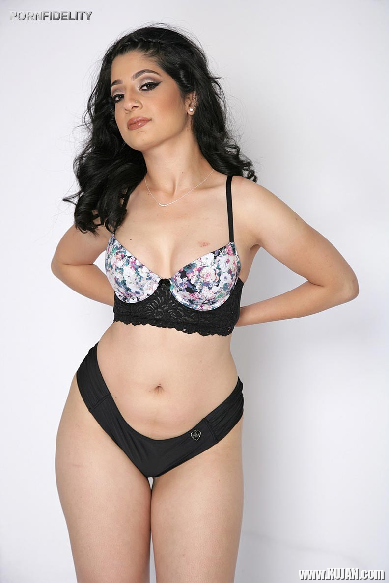 Nadia Ali is Women of the Middle East - Photo #1328475