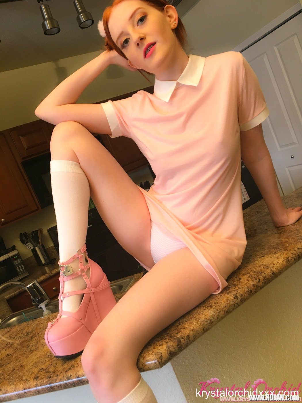 Nothing makes Cherry Fae happier than masturbating with a toy - Photo #1347334