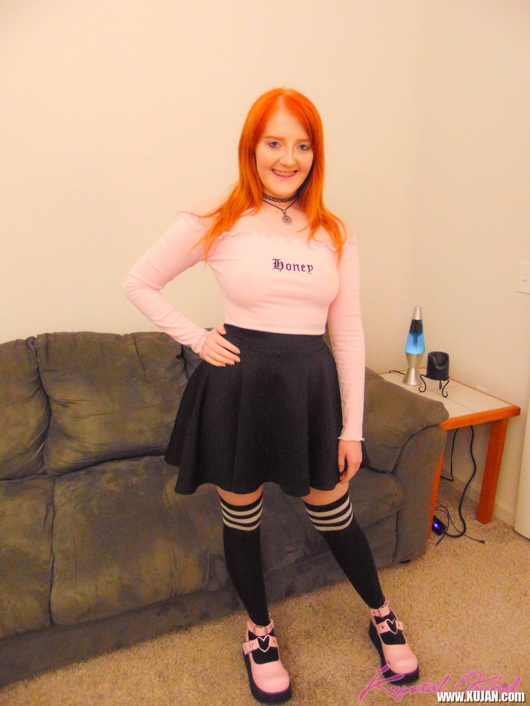 Nothing makes Cherry Fae happier than showing her hot figure - Photo #1347363