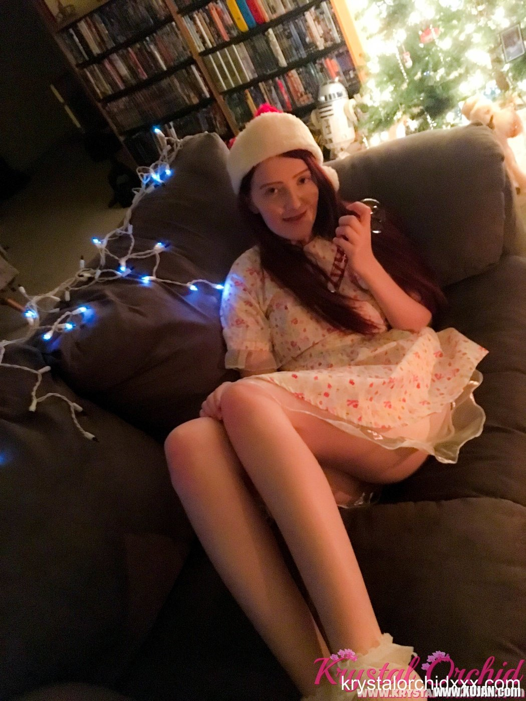 Beautiful sweetie Cherry Fae pleasing herself with a glass toy - Photo #1347500