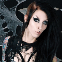Goth Hottie Razor Candi unveils her perfect Body