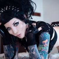 Alt Babe Razor Candi enjoying her big black Dildo