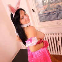 Pictures of Busty Ellen being your fuckbunny